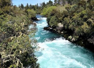 new-zealand/taupo/attraction/huka-falls-walkway