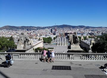 spain/catalonia/attraction/placa-de-catalunya
