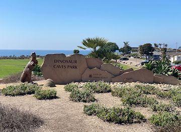 california/pismo-beach/attraction/art-in-the-park-at-dinosaur-caves
