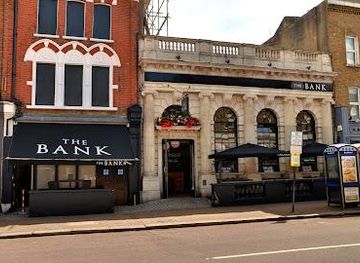 united-kingdom/windsor/attraction/the-old-bank-battersea