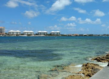 the-bahamas/new-providence/attraction/fort-montague