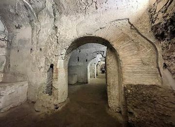 italy/capri/attraction/underground-naples