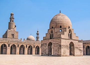 egypt/lower-egypt/attraction/ibn-tulun-mosque