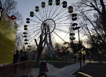 ukraine/simferopol/attraction/park-imeni-yuriya-alekseyevicha-gagarina