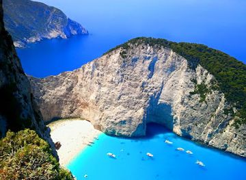 greece/ionian-islands/attraction/port-of-zakynthos