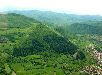 bosnia-and-herzegovina/sarajevo/attraction/bosnian-pyramid-of-the-sun