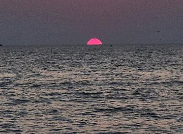 romania/constanta/attraction/plaja-mediteraneean-mamaia