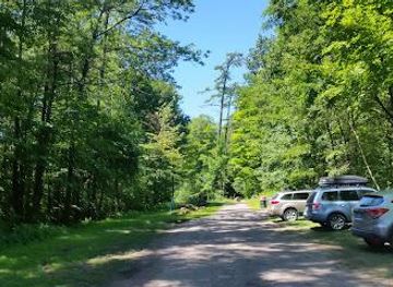 vermont/stowe/attraction/red-rocks-park