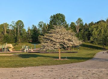 ohio/punderson-state-park/attraction/aurora-sunny-lake-park