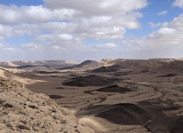 israel/negev-desert/attraction/ramon-mountain