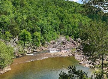missouri/mark-twain-national-forest/attraction/shut-ins-trail