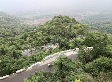 india/tamil-nadu/attraction/kolli-hills-bend-view-point
