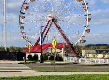 ohio/canton/attraction/play-action-plaza