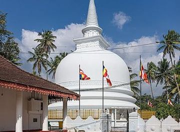 sri-lanka/nuwara-eliya/attraction/muthiyangana-raja-maha-vihara
