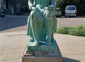 slovenia/koper/attraction/statue-of-ioannis-kapodistrias