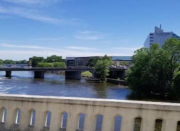 indiana/south-bend/attraction/island-park-at-century-center