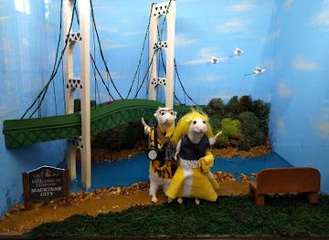 michigan/mid-michigan/attraction/the-wacky-taxidermy-and-miniatures-museum