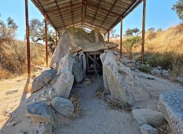 portugal/evora/attraction/great-dolmen-of-zambujeiro