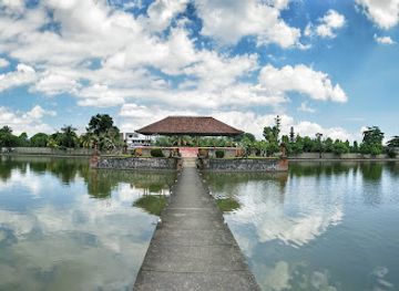 indonesia/west-nusa-tenggara/attraction/mayura-park