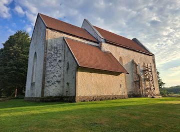 estonia/estonian-islands/attraction/karja-church