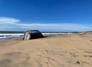 Black Beach Arugembay