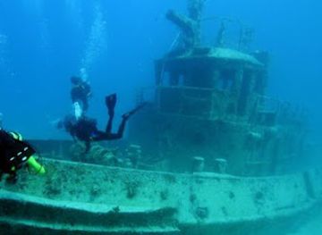 bulgaria/primorsko/attraction/pirate-ship-walk