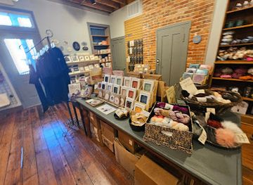 illinois/galena-historic-district/attraction/a-darkness-lovely-retail-store-of-the-haunted-galena-tour-company