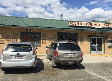 idaho/sandpoint/attraction/marketplace-antiques-gifts