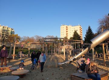 austria/vienna/floridsdorf/attraction/robinson-park