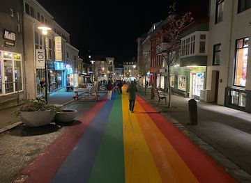 iceland/reykjavik/attraction/reykjavik-pride-square