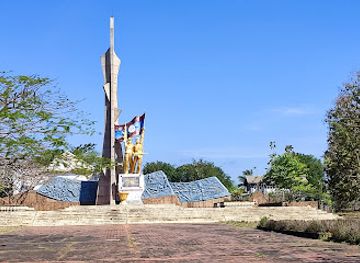 laos/savannakhet-province/attraction/lao-vietnamese-war-monument