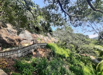 sri-lanka/sabaragamuwa-province/attraction/kottimbulwala-raja-maha-viharaya