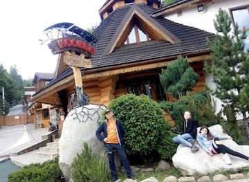 ukraine/bukovel/attraction/mini-zoo
