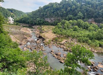 Cumberland Caverns