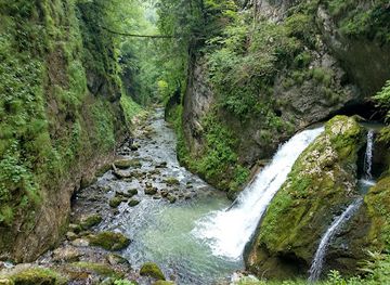 romania/bihor-mountains/attraction/izbucul-galbenei