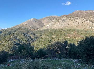 albania/delvina/attraction/hundecova