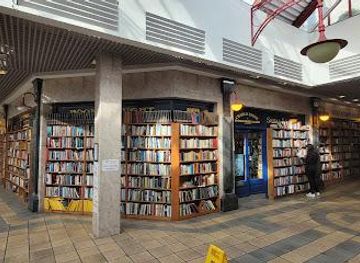 ireland/the-burren/attraction/charlie-byrne-s-bookshop