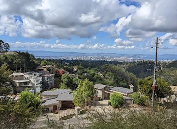 california/oakland/attraction/huckleberry-botanic-regional-preserve