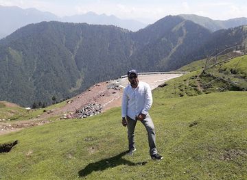 pakistan/azad-jammu-and-kashmir/attraction/pir-chinasi