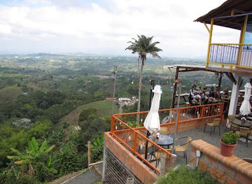 colombia/coffee-axis/attraction/finca-el-mirador-filandia