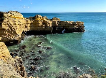 portugal/albufeira/attraction/pirate-beach