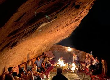 jordan/badia/attraction/wadi-rum-cave-camping