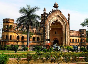 india/lucknow/aminabad/attraction/rumi-darwaza