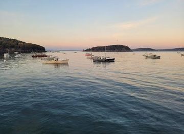 maine/bar-harbor/attraction/frenchman-bay