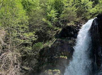 albania/theth-national-park/attraction/ujevara-e-gjanve