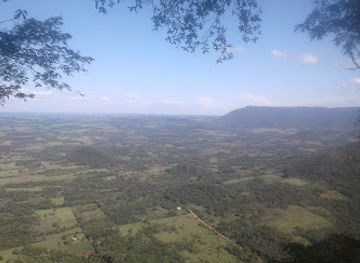 paraguay/cerro-pero/attraction/desvio-al-mirador-cerro-de-la-cruz