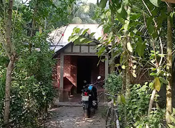Howlader bari