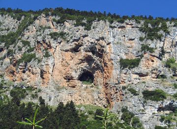 greece/mount-parnassus/attraction/spilaio-odyssea-androutsou
