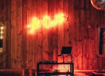 colombia/medellin/attraction/la-oculta-discoteca-cocteles-drink-vida-nocturna-el-poblado-provenza