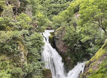 kosovo/mitrovica/attraction/white-drin-waterfall